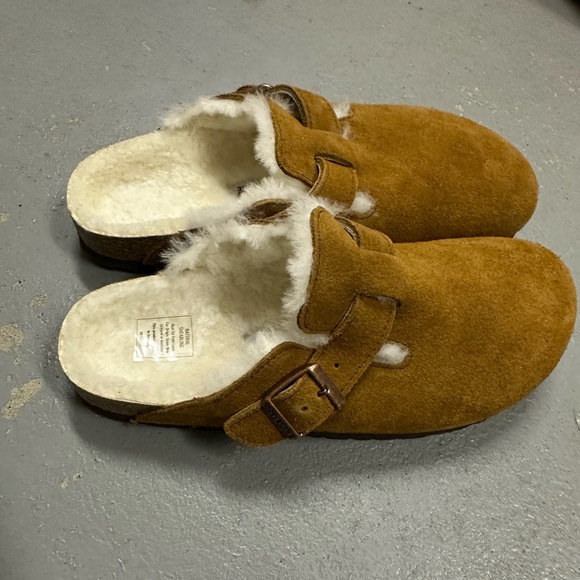 New Birkenstock shearling clog, see size chart - Picture 2 of 5